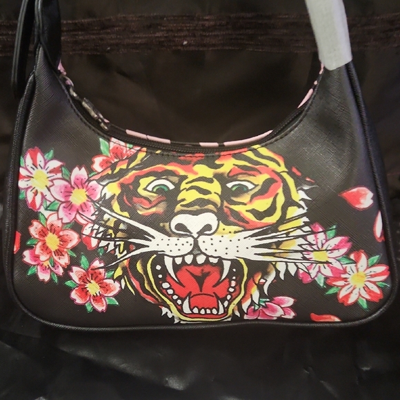 Ed Hardy Black Shoulder Bag with Floral Tiger Graphic NWOT - Picture 2 of 4